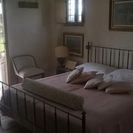 Posserle Bed & Breakfast 4*